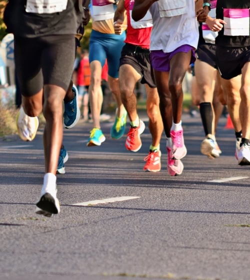 A bunch of people running in the Rock and Roll running series in Arizona